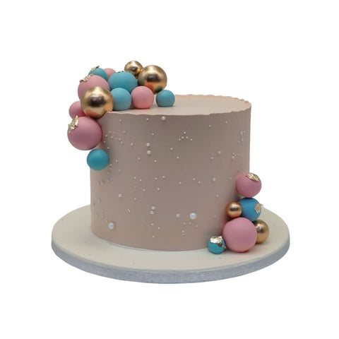 Chic Charm Cake