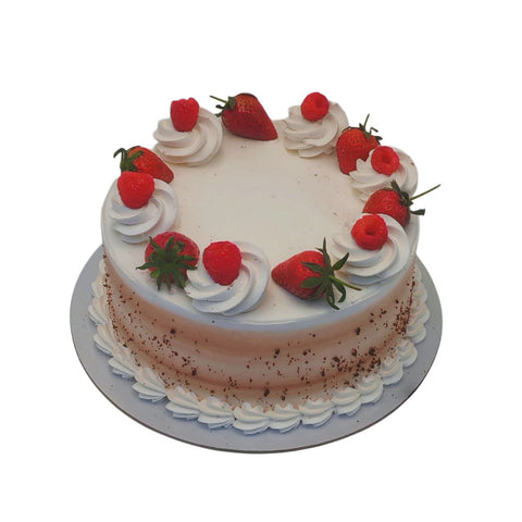 Berries Hugs Cake