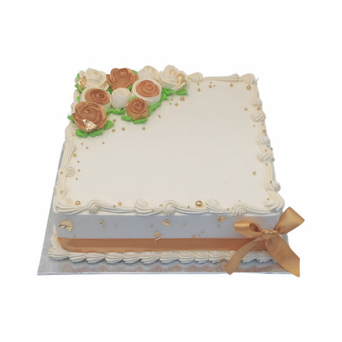 Golden Bloom Elegance Cake